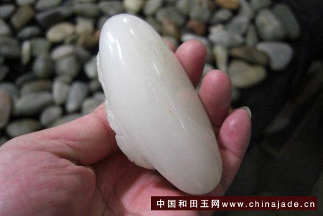 這個是料器制作的把件