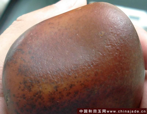 帶皮色和田玉