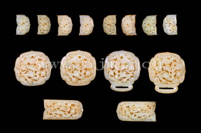 明代雙層透雕云龍紋玉帶板 明代雙層透雕云龍紋玉帶板