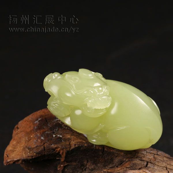 和田玉黃玉貔貅掛件