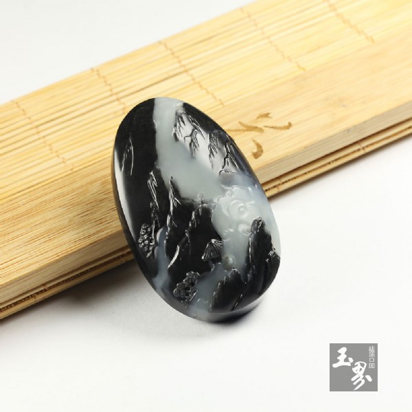 和田玉墨玉山水把牌－煙云無間