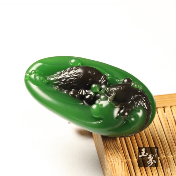 碧玉巧雕掛件-雙魚戲水