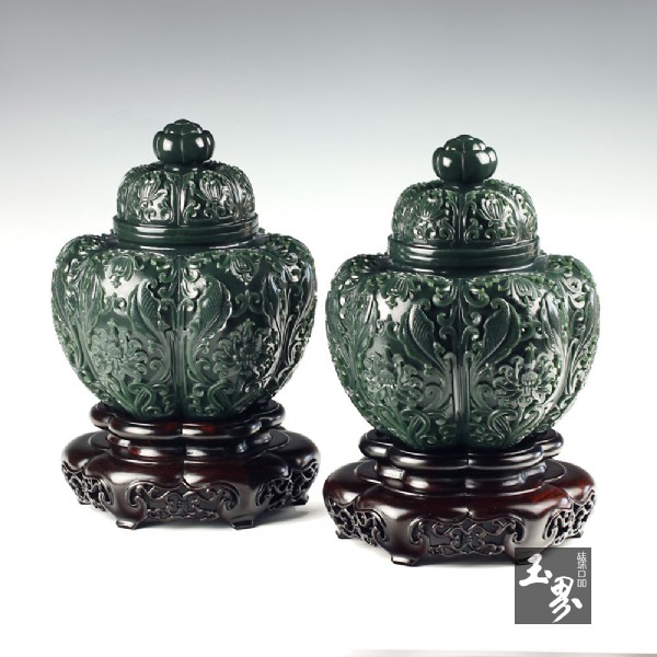 青玉-花卉紋飾瓜棱罐 青玉-花卉紋飾瓜棱罐