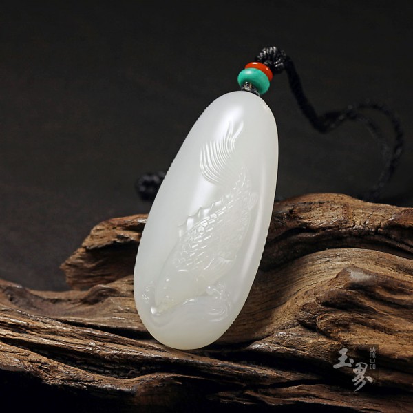 羊脂白玉子料把件-連年有余