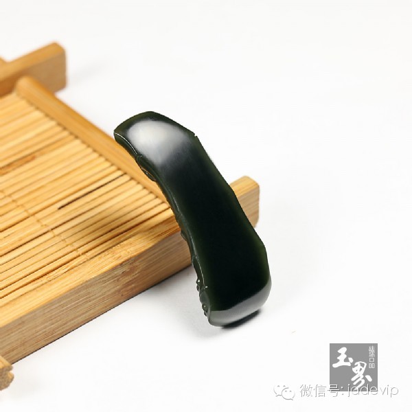 青玉子料掛件-節(jié)節(jié)高 