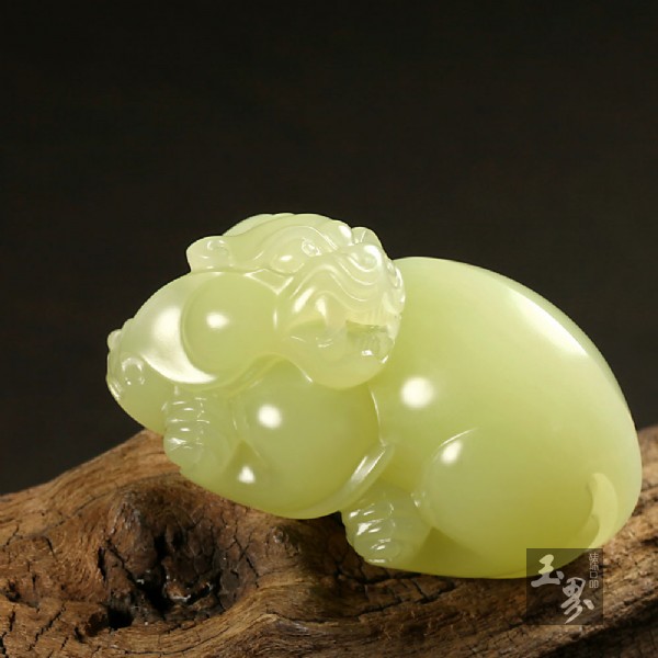 黃玉小把件-貔貅