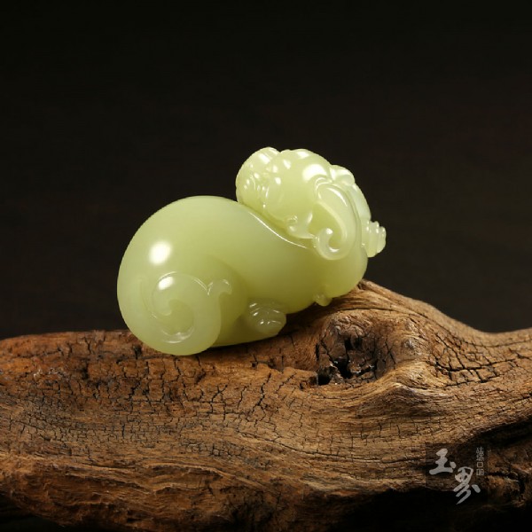 黃玉小把件-貔貅