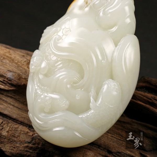 白玉子料把件-連年有余