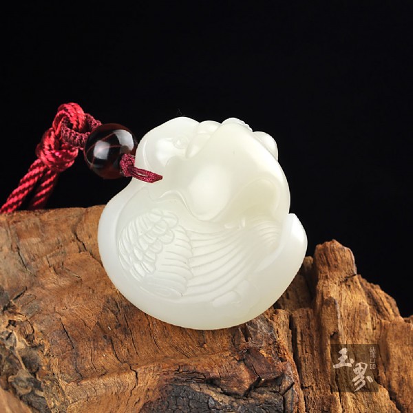 白玉子料把件-童子戲鵝 