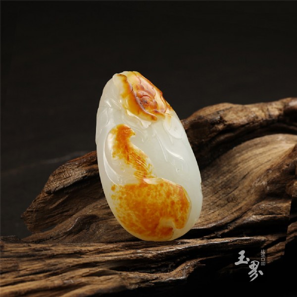 白玉子料掛件-錦上添花