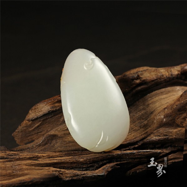 白玉子料掛件-錦上添花