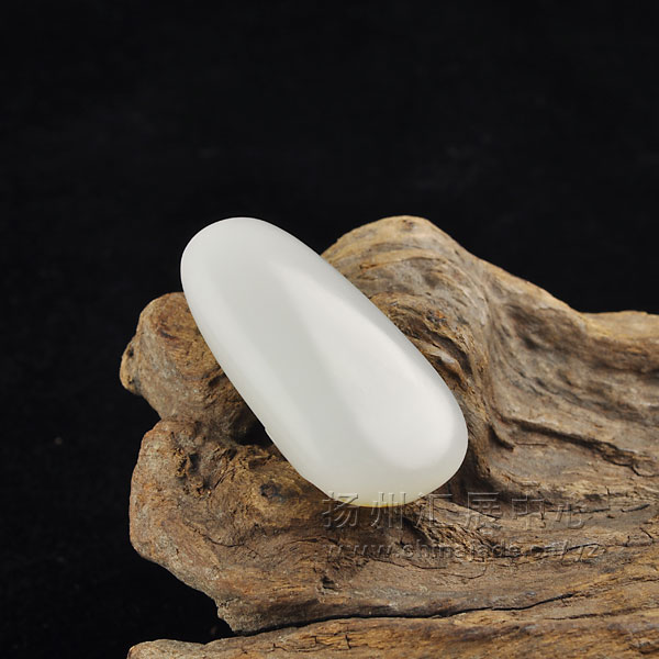 羊脂玉子料掛件-喜報三元