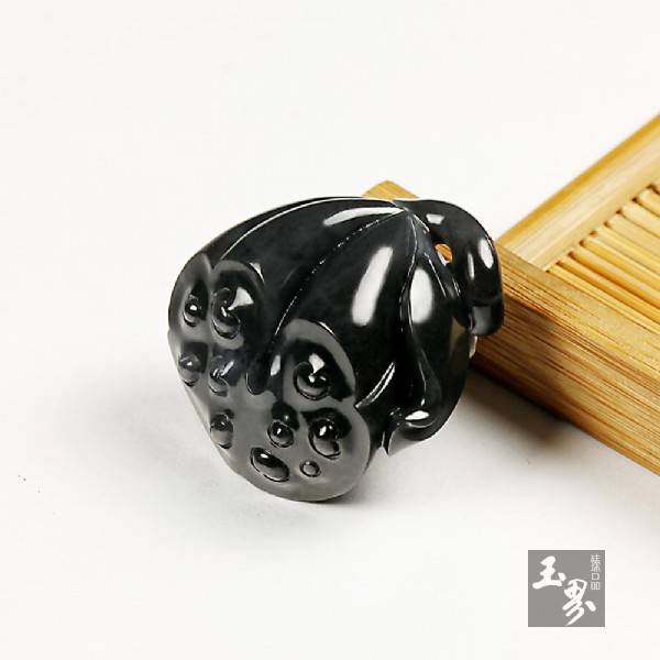 墨玉籽料掛件—喜事連連