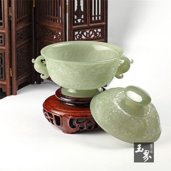 青白玉-薄胎雕花蓋碗