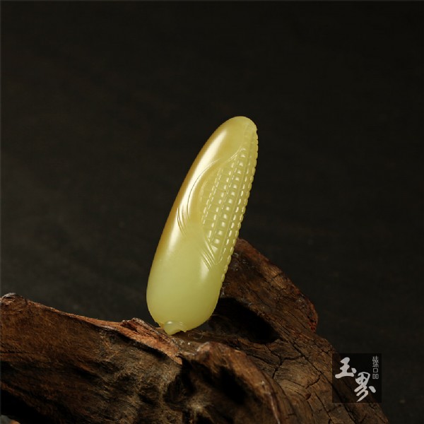  黃玉掛件-小玉米