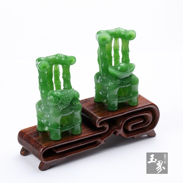 碧玉小擺件-招財進寶