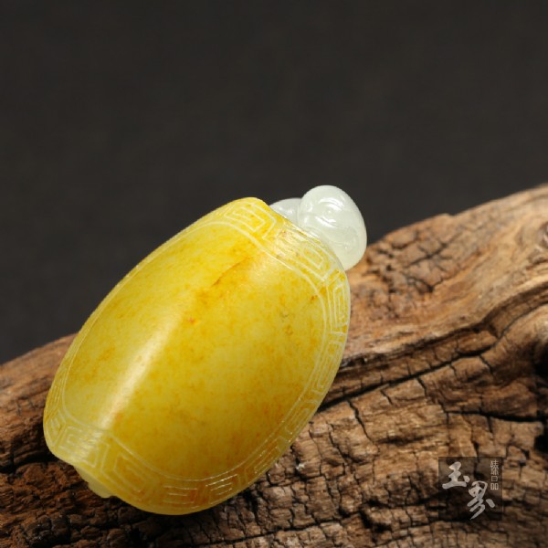白玉子料掛件-長(zhǎng)壽小金龜 玉器編號(hào)：130730