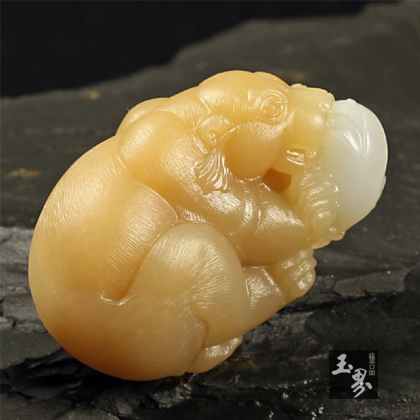 糖白玉掛件-魚熊兼得 玉器編號：148182