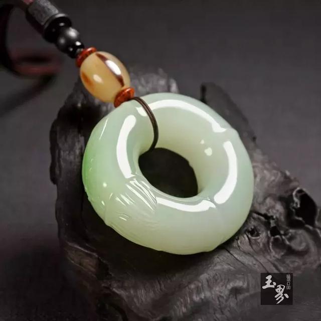 和田玉中的青竹風(fēng)骨