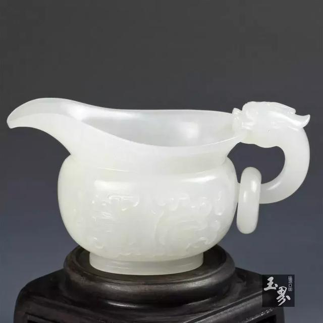 奉匜沃盥見禮儀——玉雕仿古器皿“匜