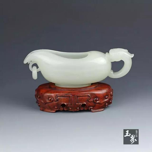 奉匜沃盥見禮儀——玉雕仿古器皿“匜