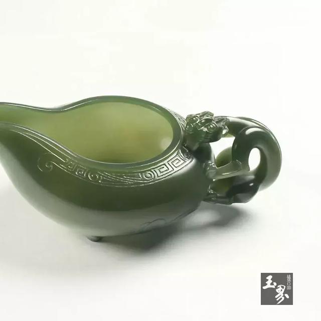 奉匜沃盥見禮儀——玉雕仿古器皿“匜 奉匜沃盥見禮儀——玉雕仿古器皿“匜