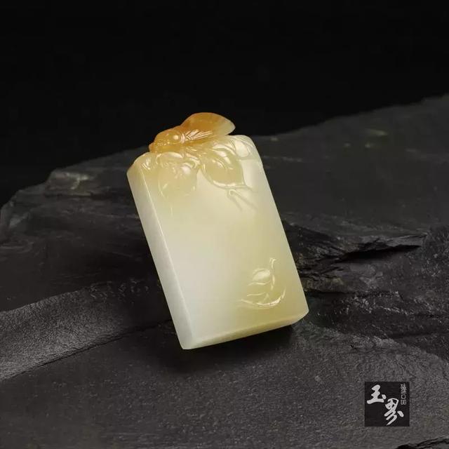 糖白玉牌-居高聲遠