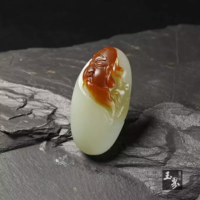 青白玉子料掛件-關(guān)公