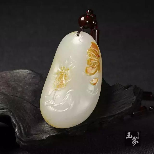 有關和田玉子料的產(chǎn)出與皮色