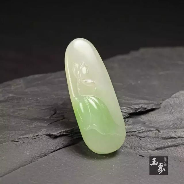 (翠青)白玉掛件-清荷