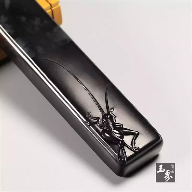 玉雕作品中的蟲草世界