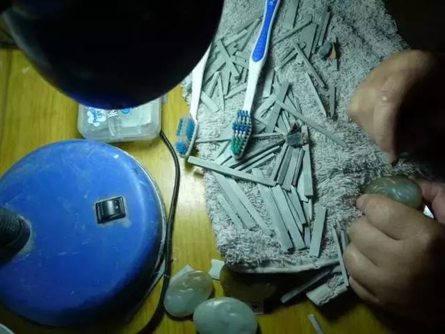 拋光打磨——別小瞧了玉雕的二次創作
