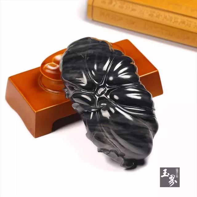 薄如蟬翼，輕若浮云——和田玉薄胎玉器