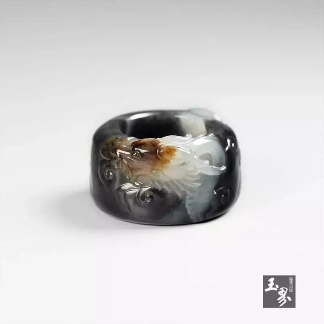 行于云端，欲觀龍起