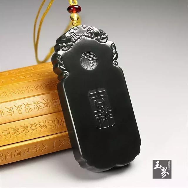 行于云端，欲觀龍起