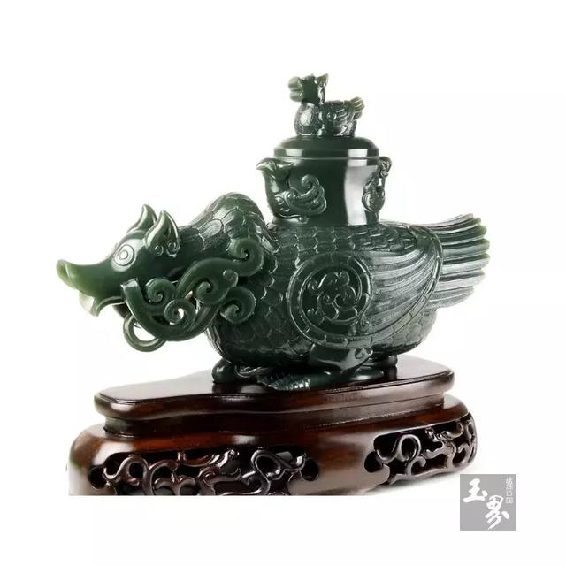 青玉器皿，一種深邃的低調