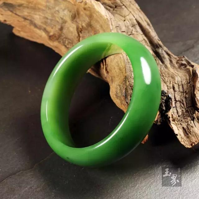 情人節將至，讓我們玉見愛