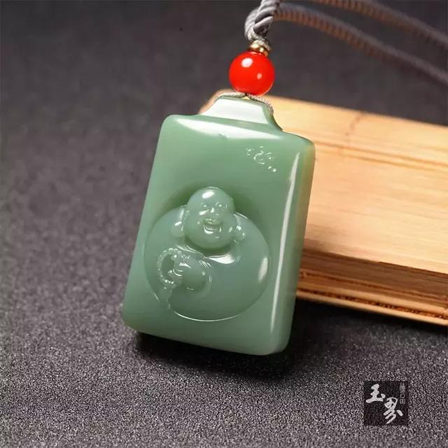 慈容一切 笑納三千