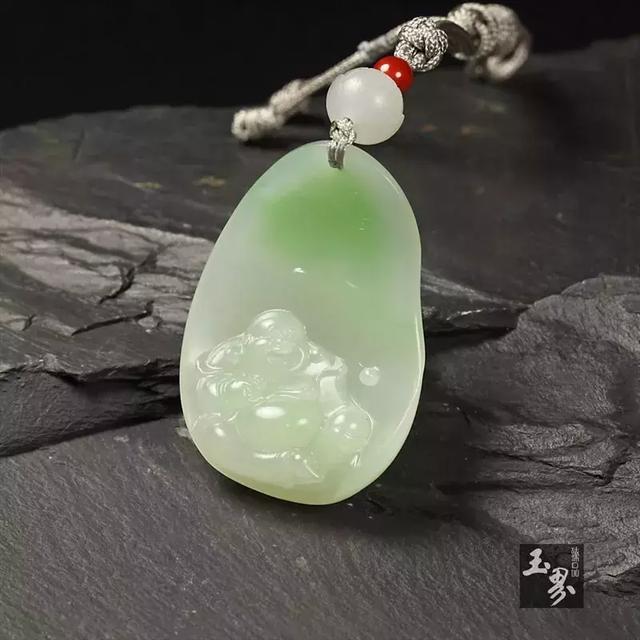 慈容一切 笑納三千