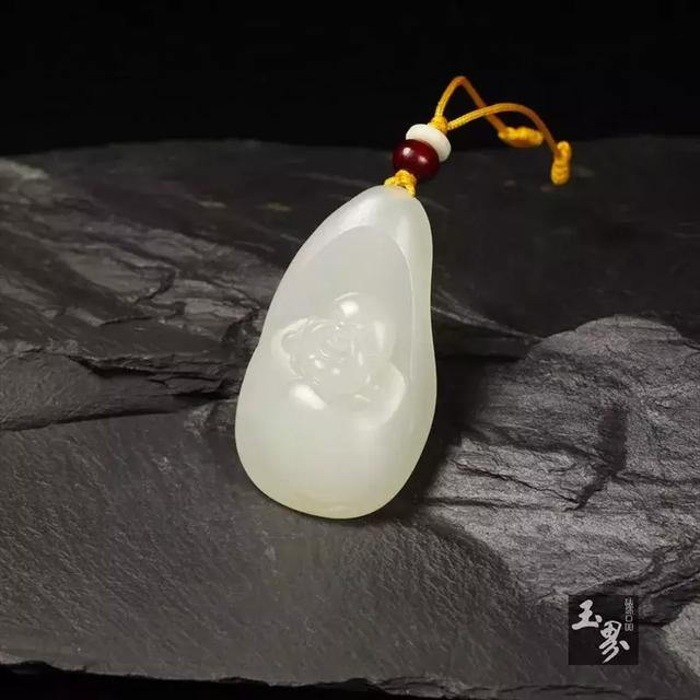 慈容一切 笑納三千