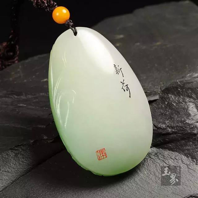 翠青 | 詮釋春意的顏色