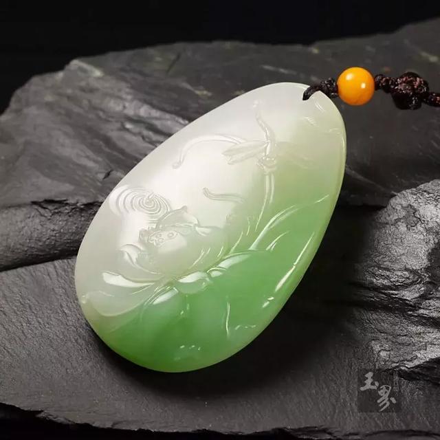 翠青 | 詮釋春意的顏色